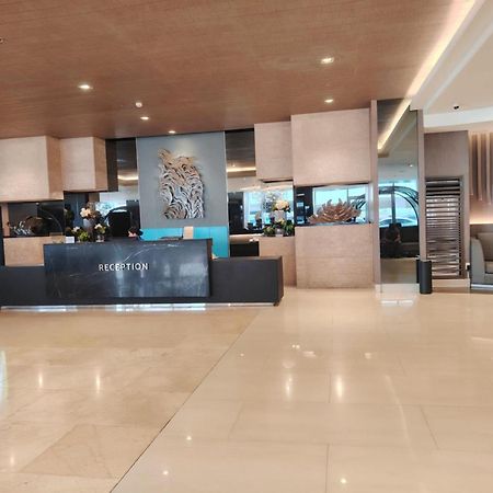 פאסאי Shore One Condotel At Mall Of Asia, Philippines מראה חיצוני תמונה