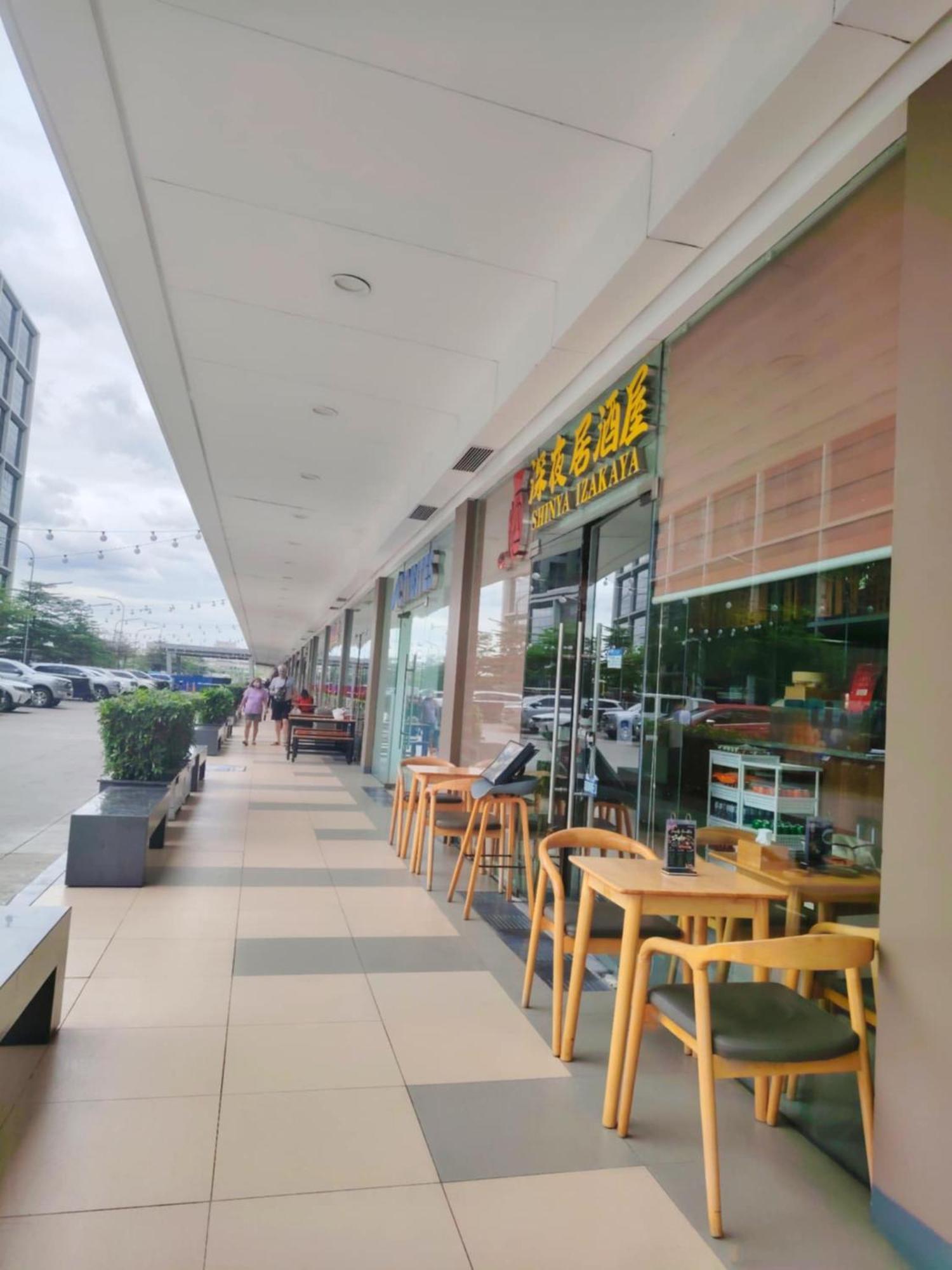 פאסאי Shore One Condotel At Mall Of Asia, Philippines מראה חיצוני תמונה